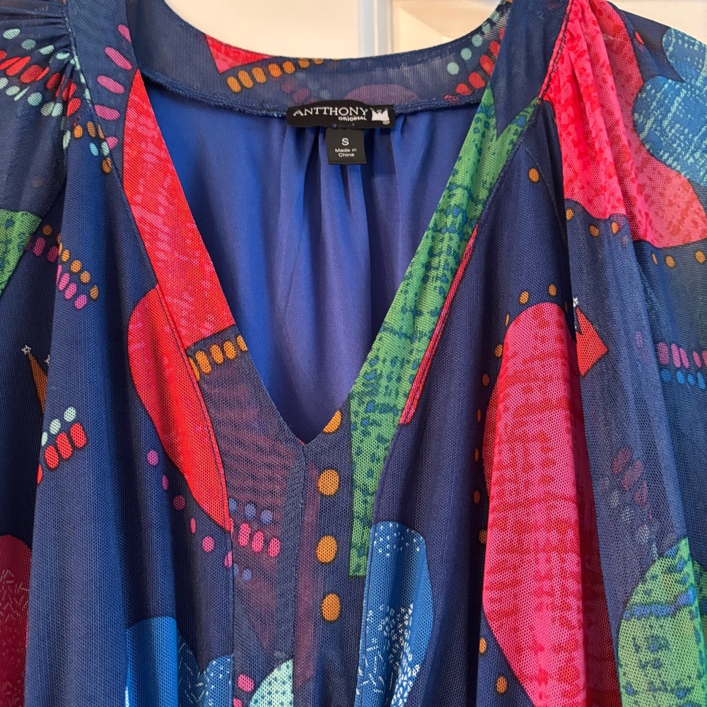 Antthony Mesh Multicolor Long Sleeve Dress in Hearts and Crown Print - Picture 8 of 15